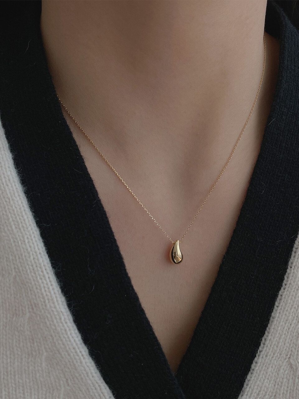 Water Drop Pendant (Anti-Tarnish)