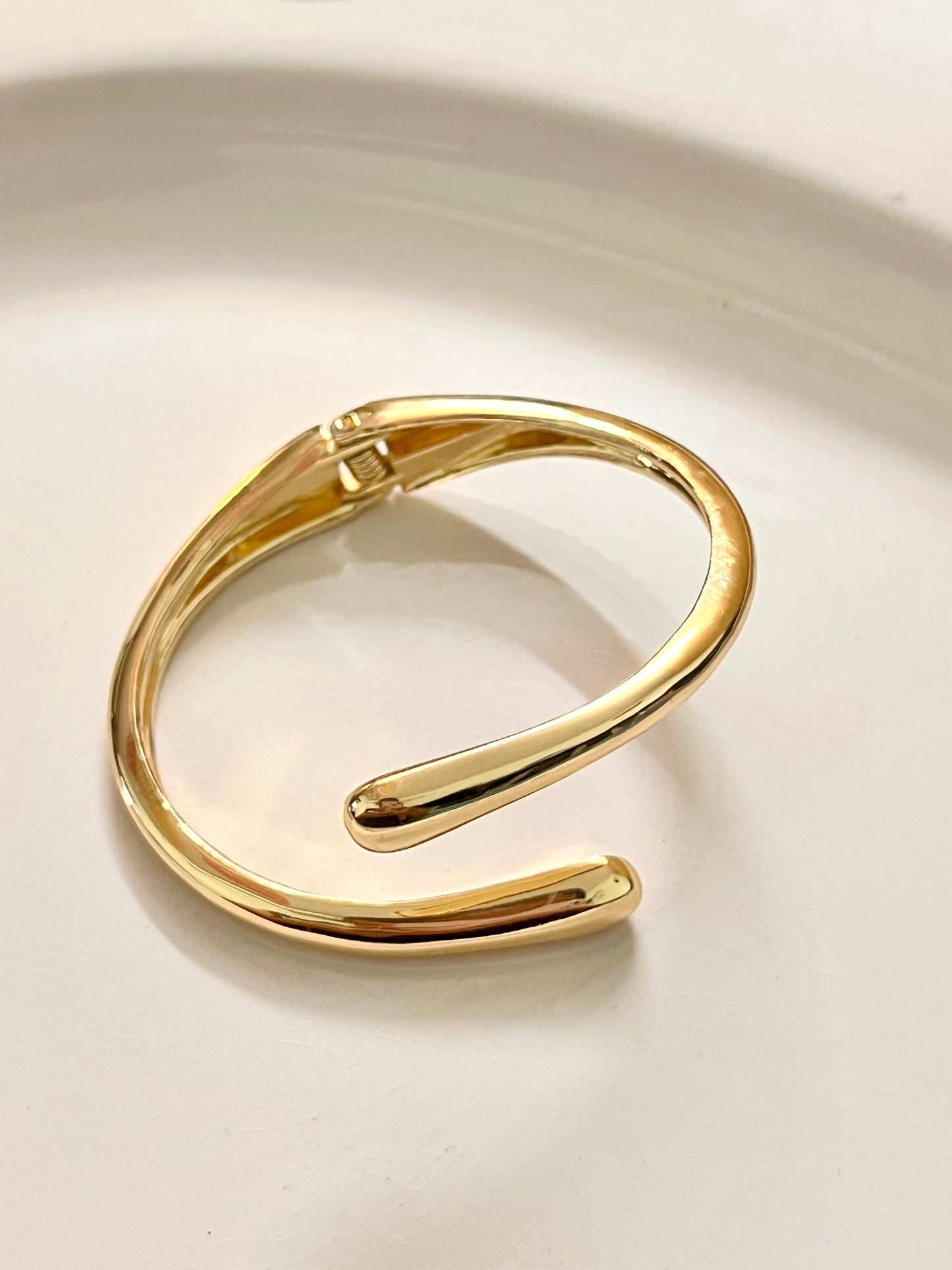 Arm Cuff Adjustable Bracelet (Anti-Tarnish)
