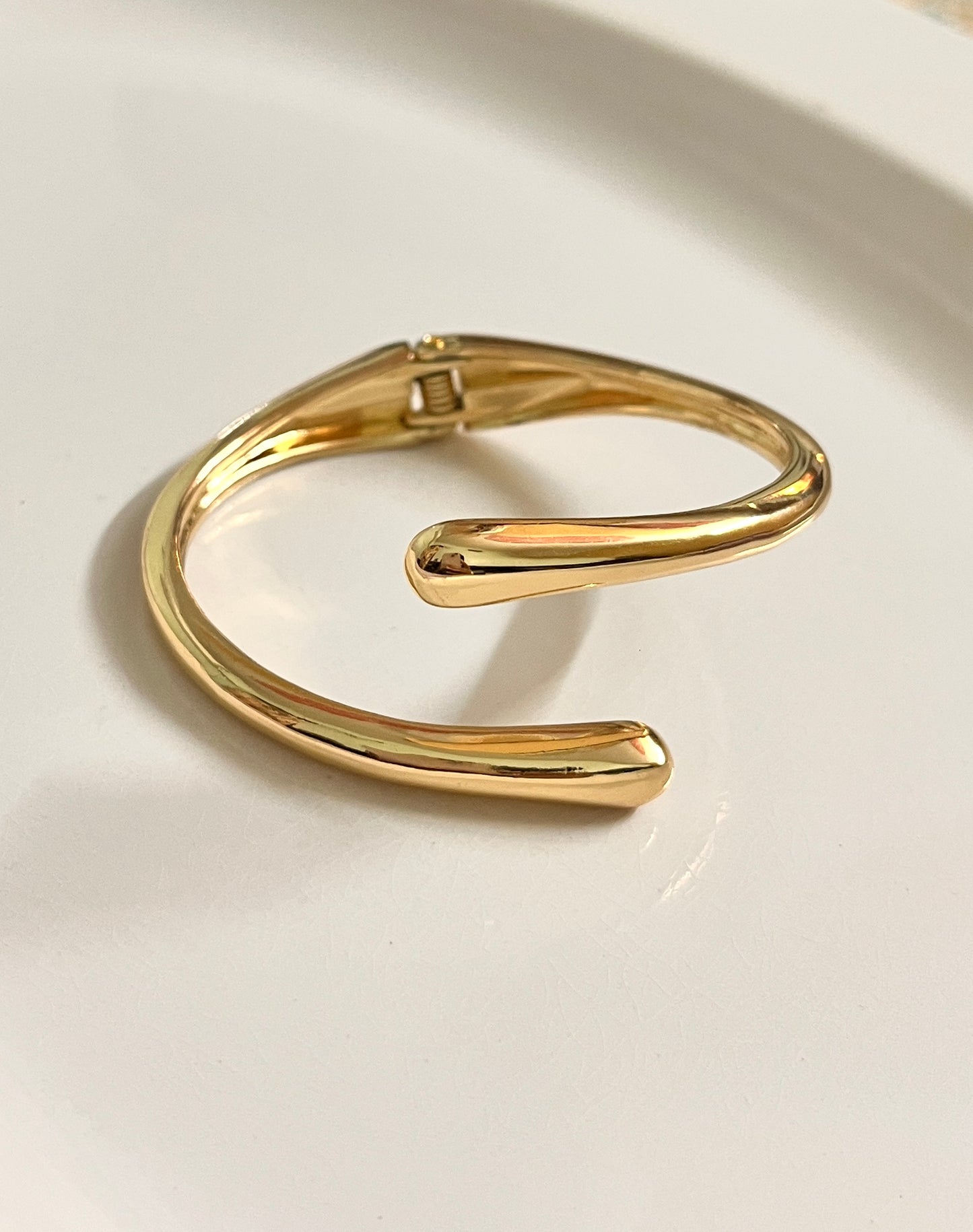 Arm Cuff Adjustable Bracelet (Anti-Tarnish)